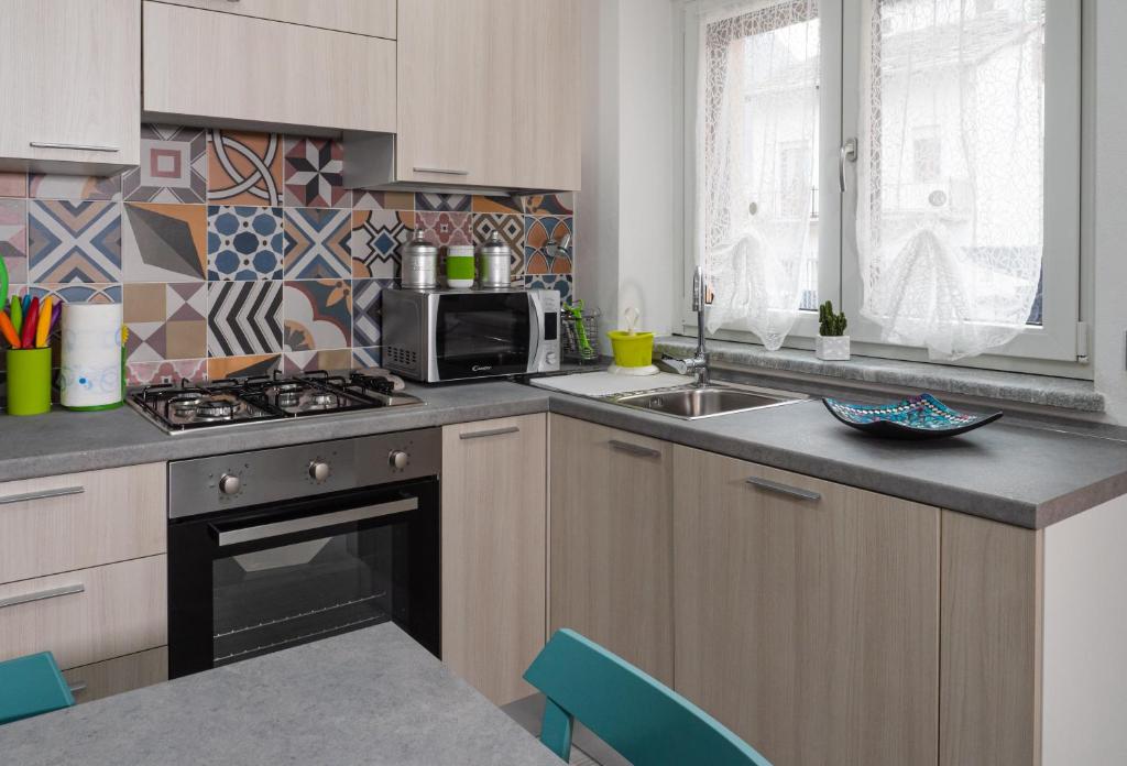 Kuchyň nebo kuchyňský kout v ubytování Minihouse Lisa CIR 0005