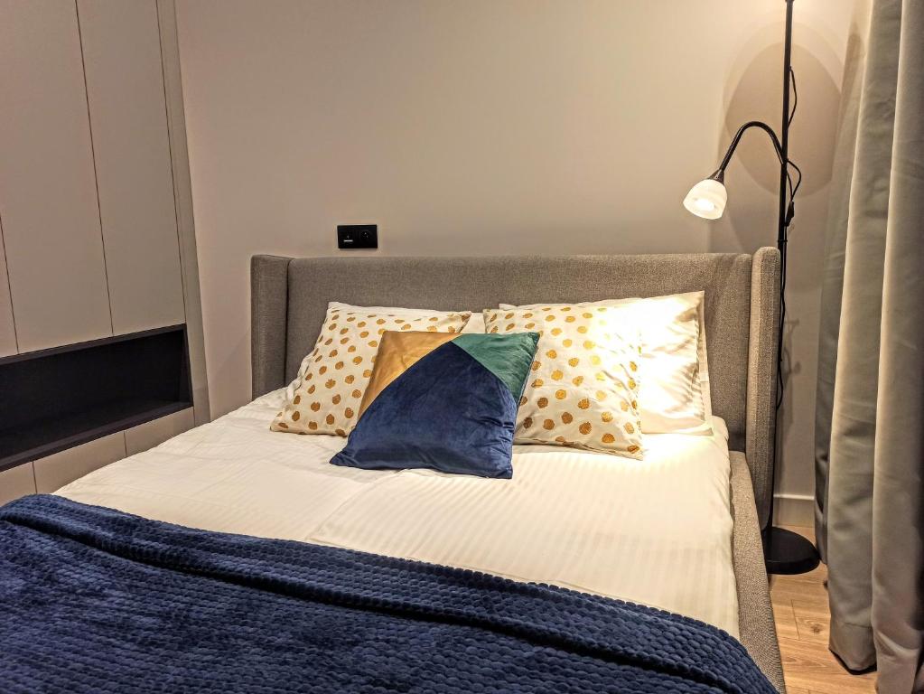 Posteľ alebo postele v izbe v ubytovaní Comfy Apartments - Old Town Center