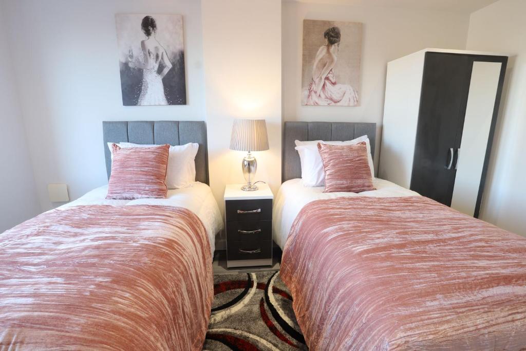 Birmingham NECAirport Interchange shortstay homebase - One-Bedroom Apartment