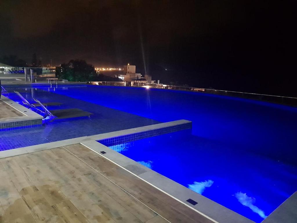  Apartamento NOVO com vista PANORAMICA da praia.