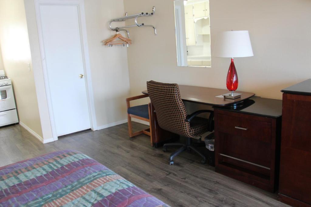 Economy Inn Safford photo