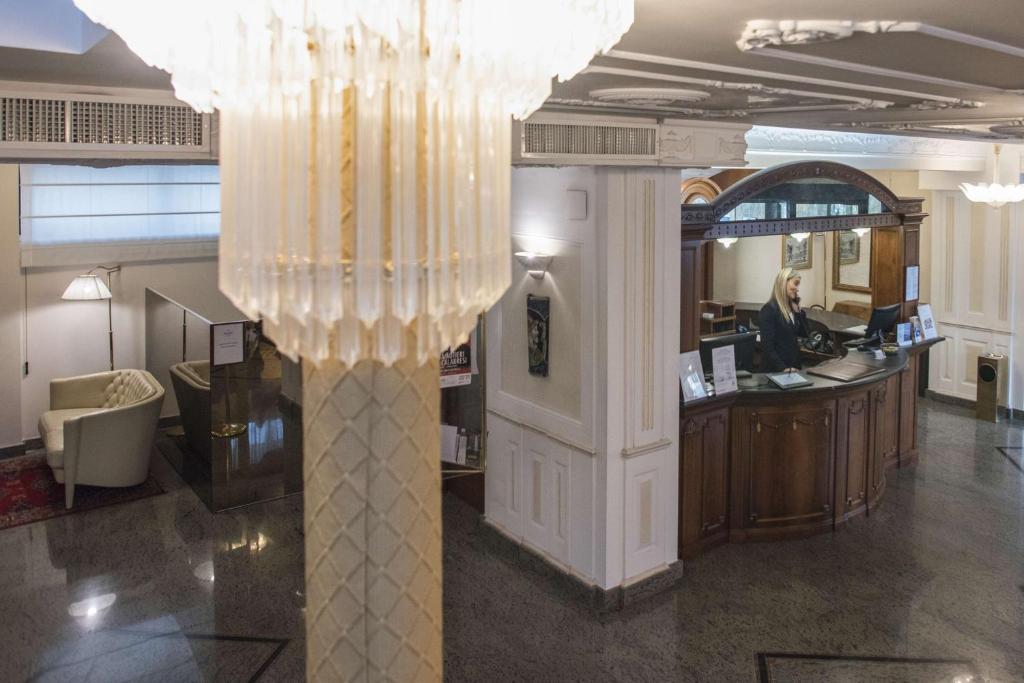 Vstupní hala nebo recepce v ubytování Hotel Plaza