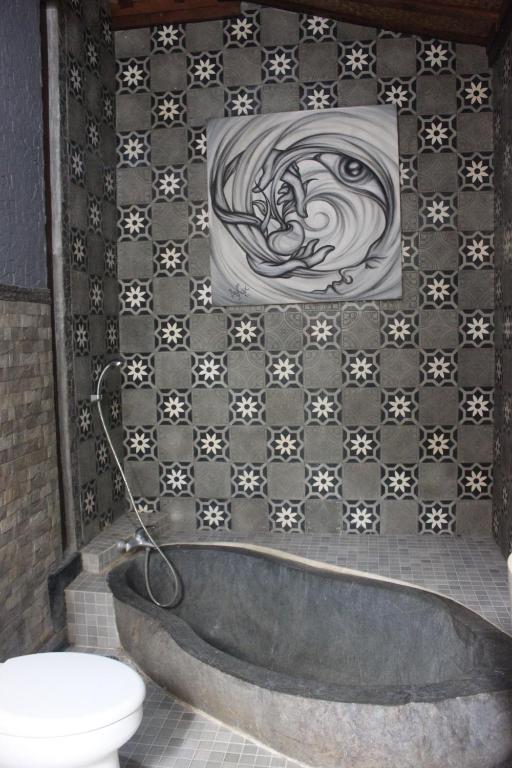 Koupelna v ubytování Bedhot Homestay