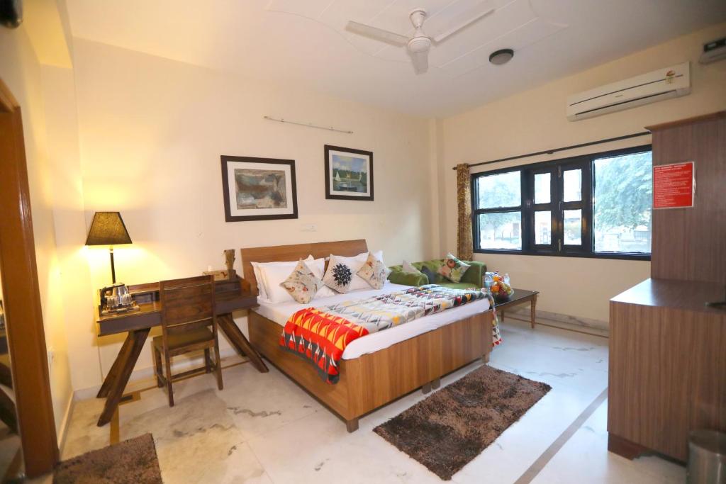 House Of Comfort Greater Noida - Superior King Room