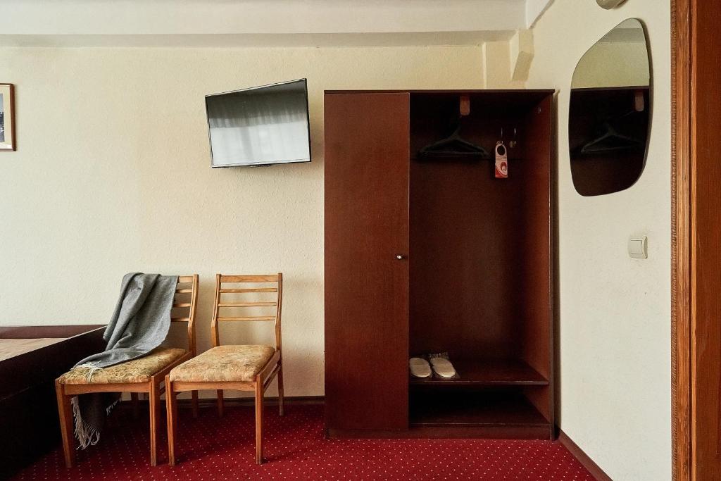 TV a/nebo společenská místnost v ubytování Hotel Druzhba