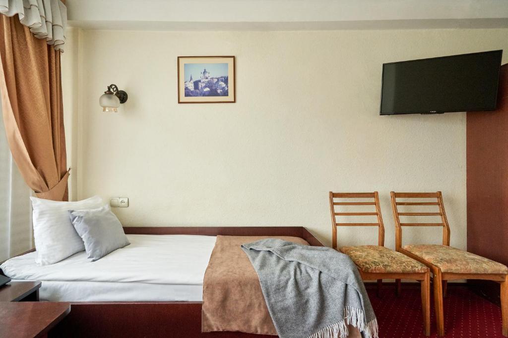 TV a/nebo společenská místnost v ubytování Hotel Druzhba