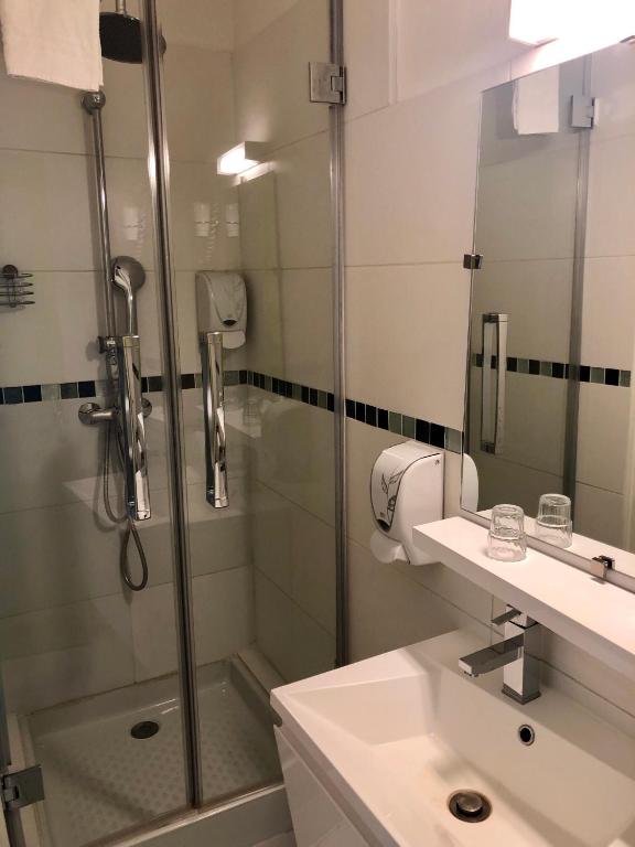 Hôtel Colisée-Verdun Centre Gare Saint-Roch - Resim 30