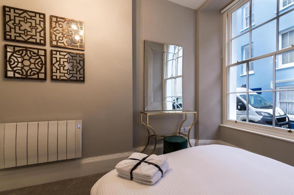 Posezení v ubytování Pieces of Eight - 2 Bedroom Apartment - Tenby - (Windsor House)