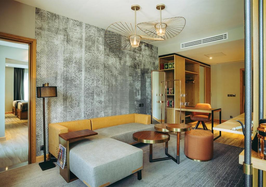 Posezení v ubytování The Social House Nairobi, a Preferred Lifestyle Hotel