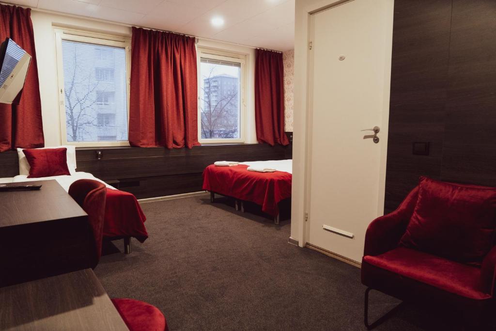 
Standard Triple Room
