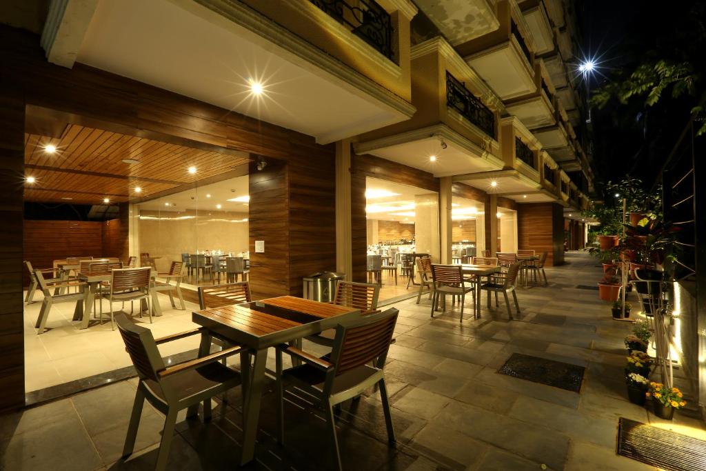 Restaurace v ubytování Resort The Lohias, Goa Candolim
