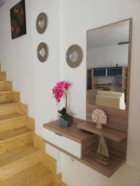 Fotografia z galérie ubytovania LUJOSO ADOSADO de TRES HABITACIONES en VERA PLAYA A 200 METROS DEL MAR v destinácii Vera