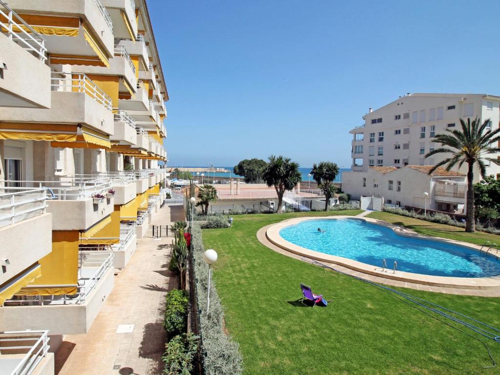 The swimming pool at or close to Apartment Sol y Mar by Interhome