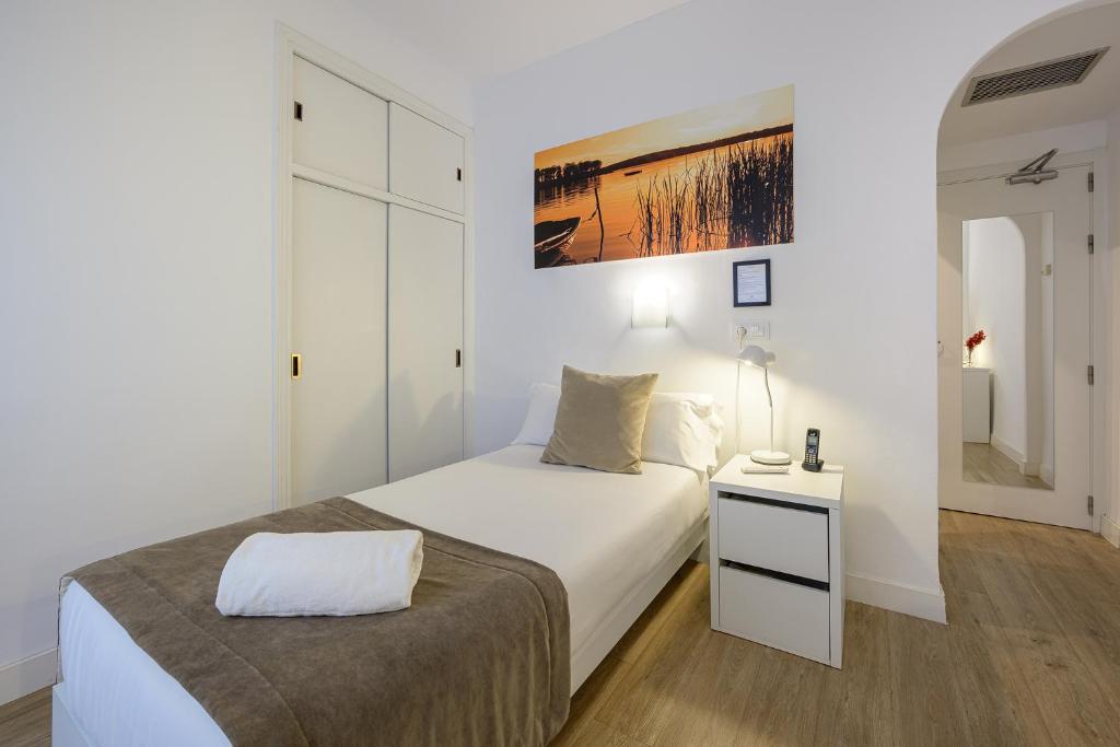 
Standard Single Room
