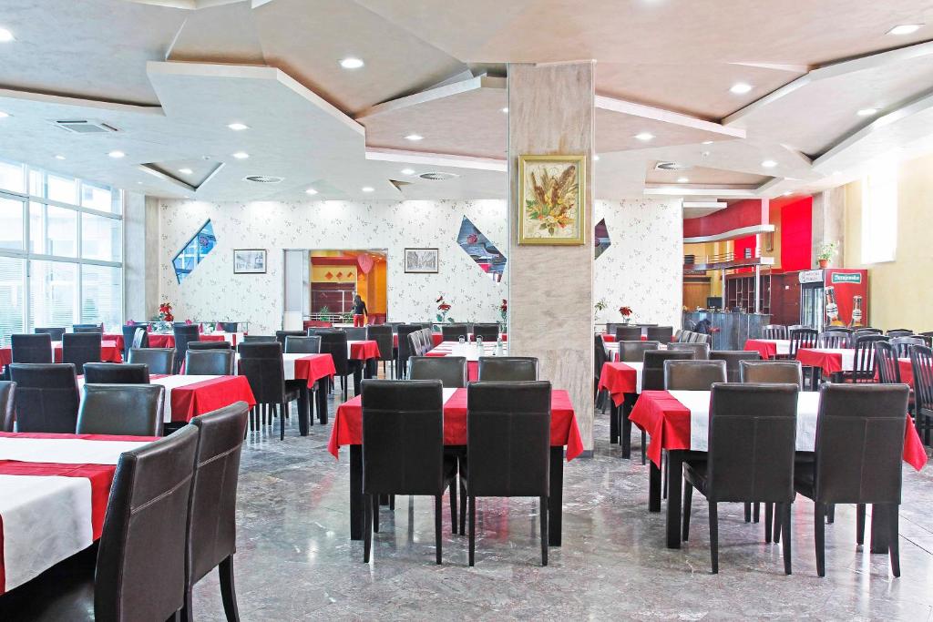 Restaurace v ubytování Hotel BM International