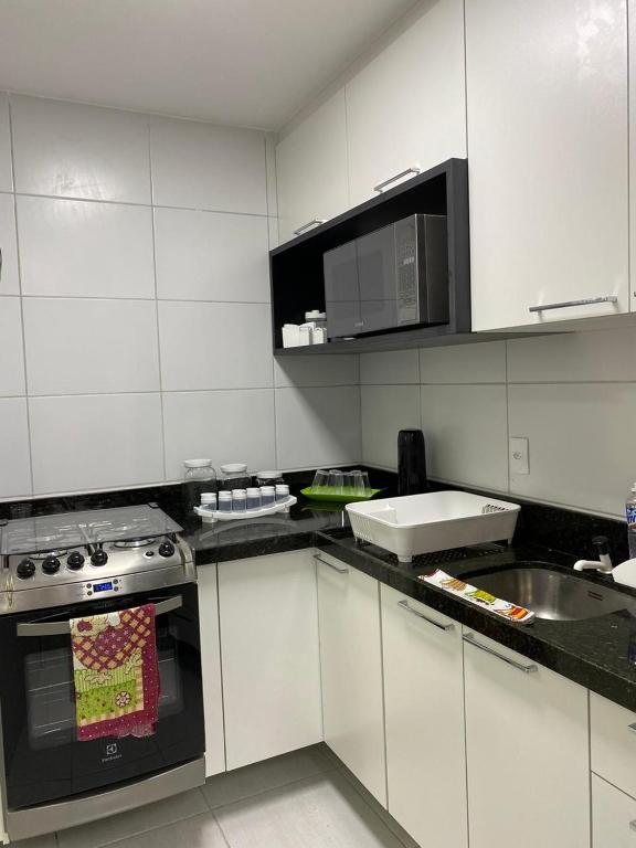 Muro Alto Condomínio Clube  Muro Alto Condomínio Clube