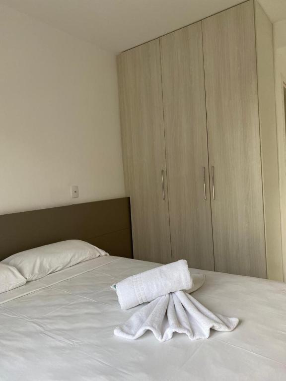 Muro Alto Condomínio Clube  Muro Alto Condomínio Clube