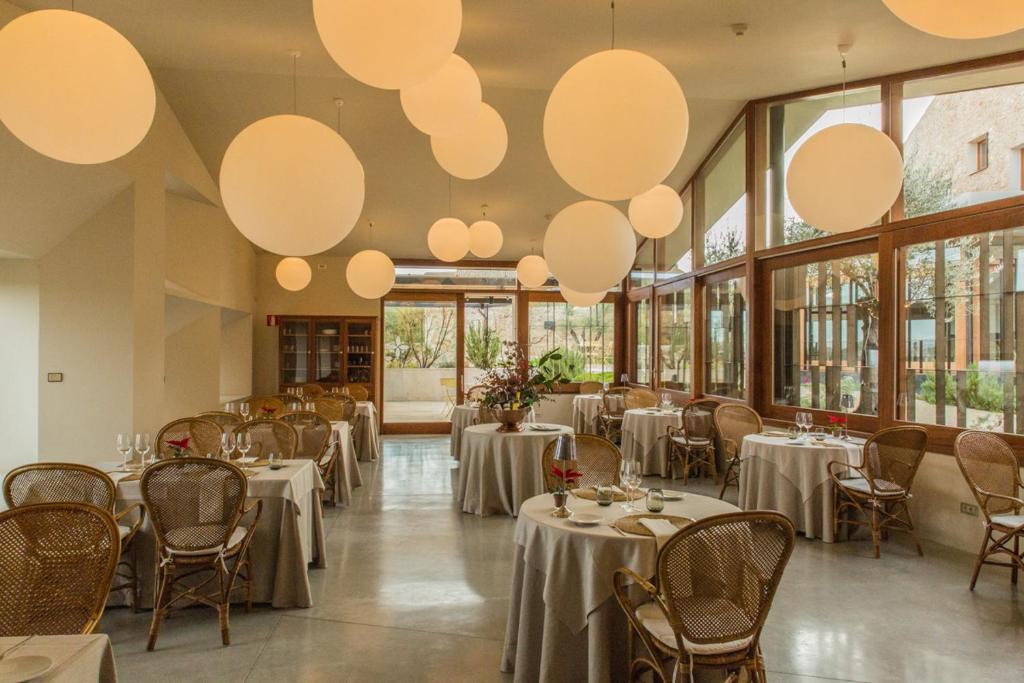 Restaurace v ubytování Hotel Mas Bosch 1526