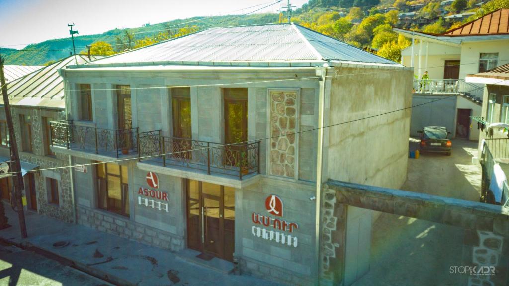 Budova, kde se hotel nachází