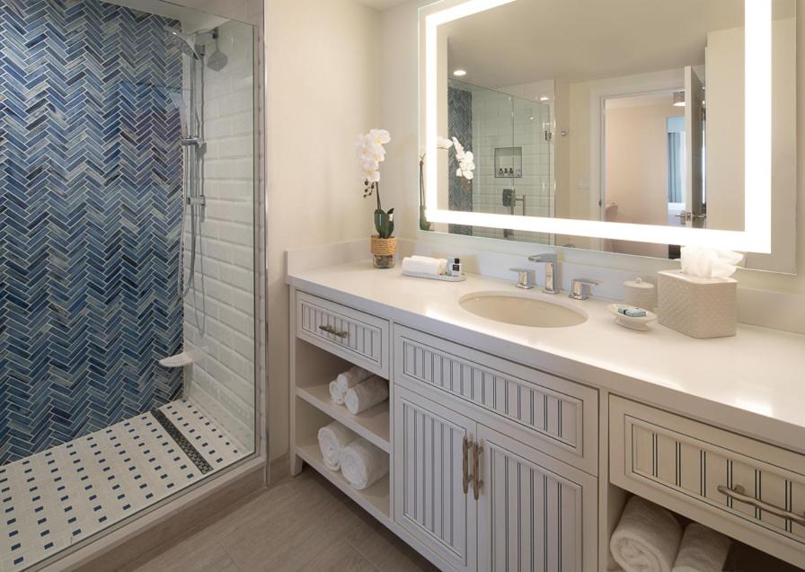 Resort at Longboat Key Club - One-Bedroom King Suite With Gulf View