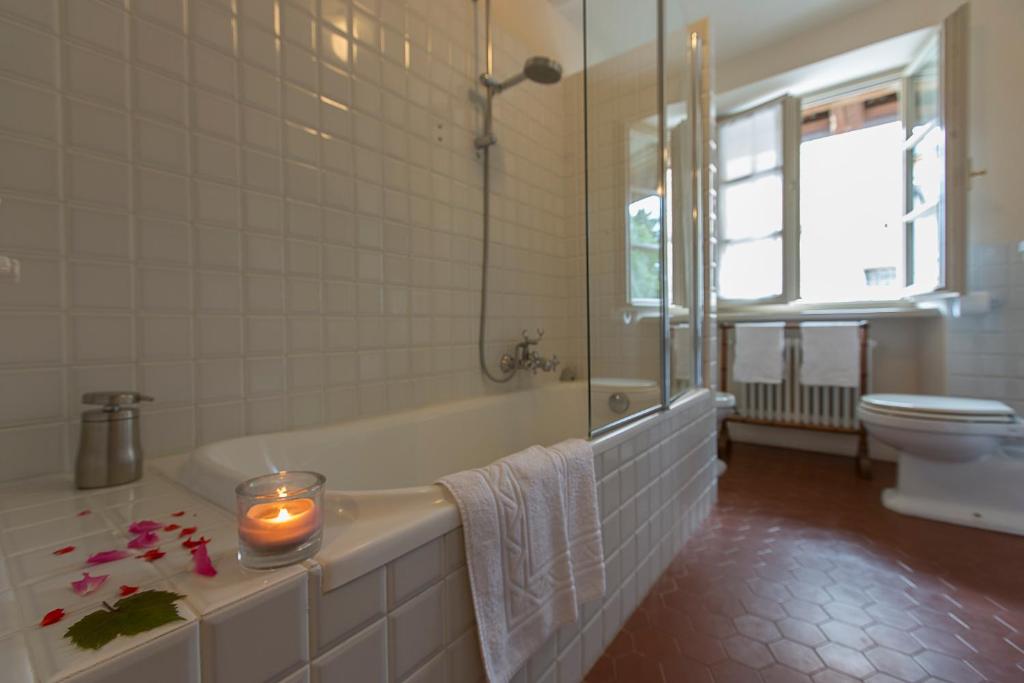 Marchesi Alfieri - Cantine e Ospitalità - Double Or Twin Room