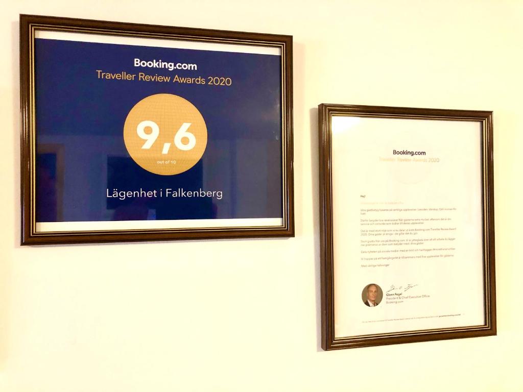 Certifikát, hodnocení, plakát nebo jiný dokument vystavený v ubytování Lägenhet i Falkenberg