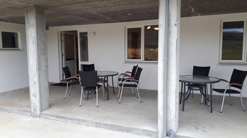 Patio nebo venkovní prostory v ubytování Skipalaekur Farm Apartments