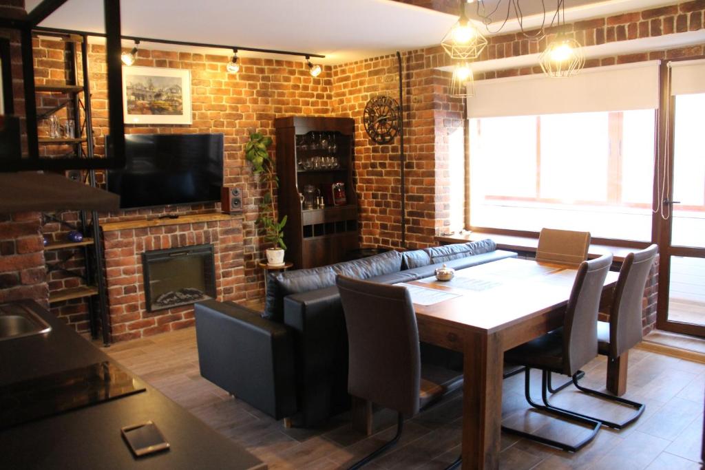 Apartment in the center with original design for 4 guests - отзывы и видео