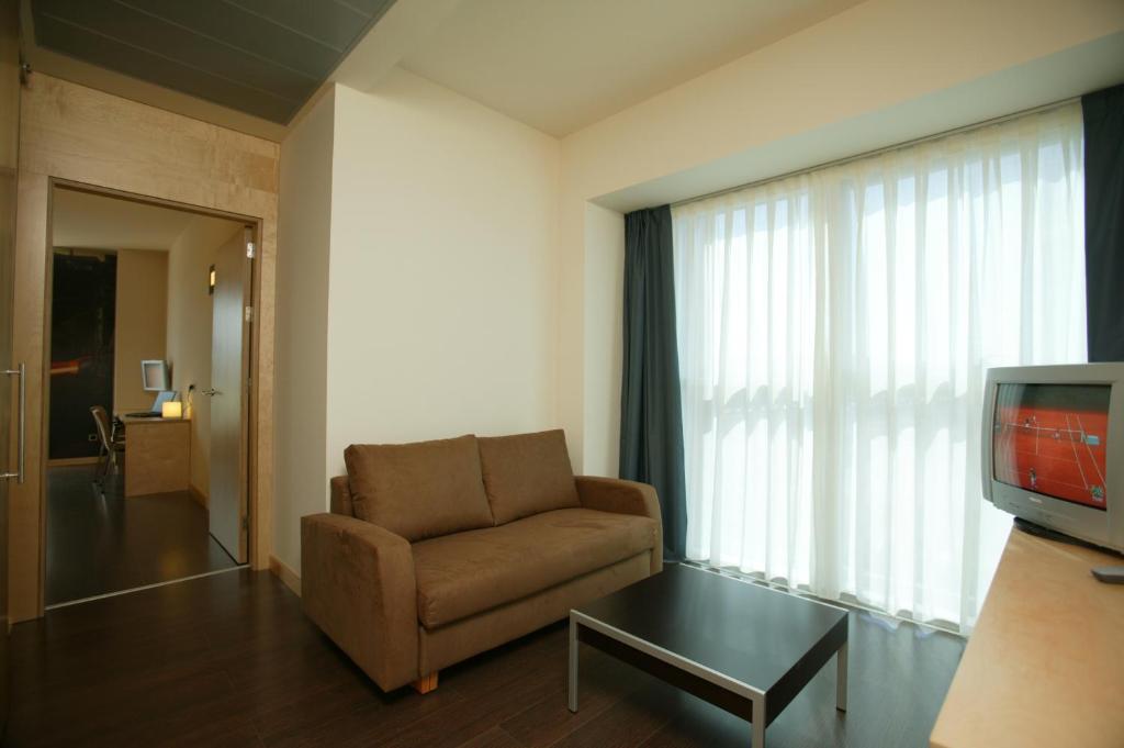 Gobeo Park - Habitación Doble Con Salón