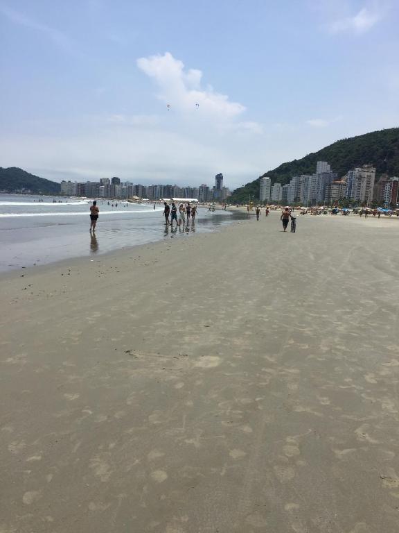  Apto temporada praia São Vicente