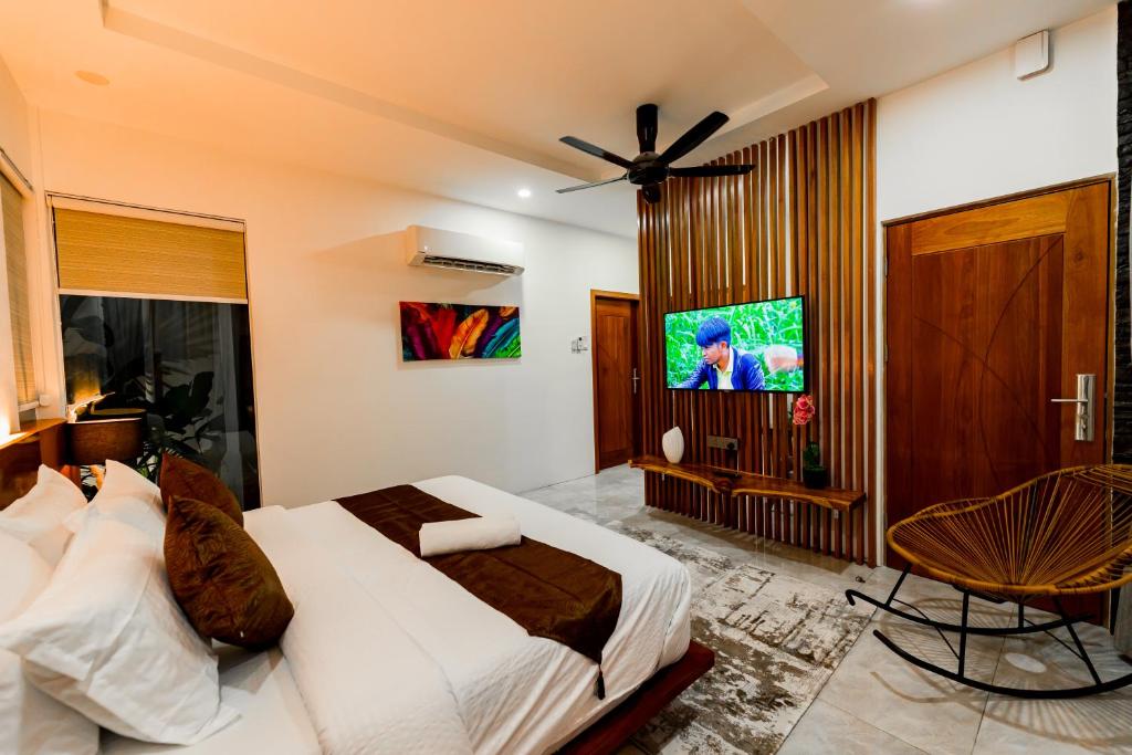 TV a/nebo společenská místnost v ubytování Maneh Villa Langkawi - Private Pool