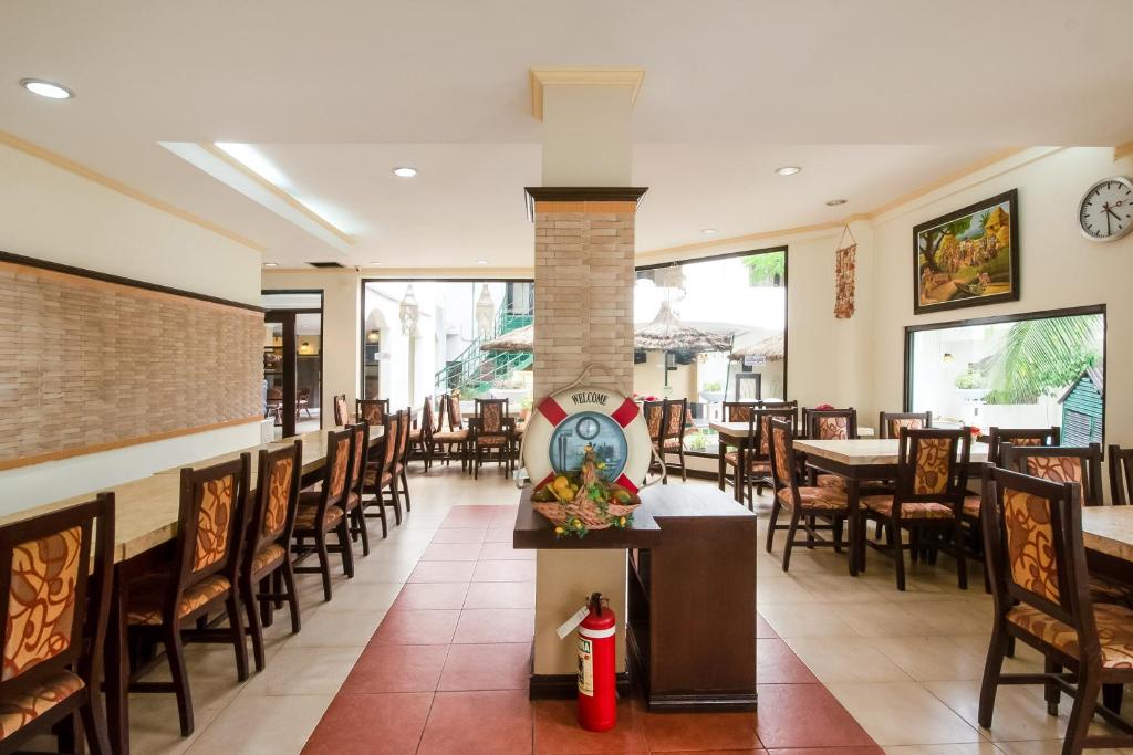 Restaurace v ubytování Cebu Hilltop Hotel