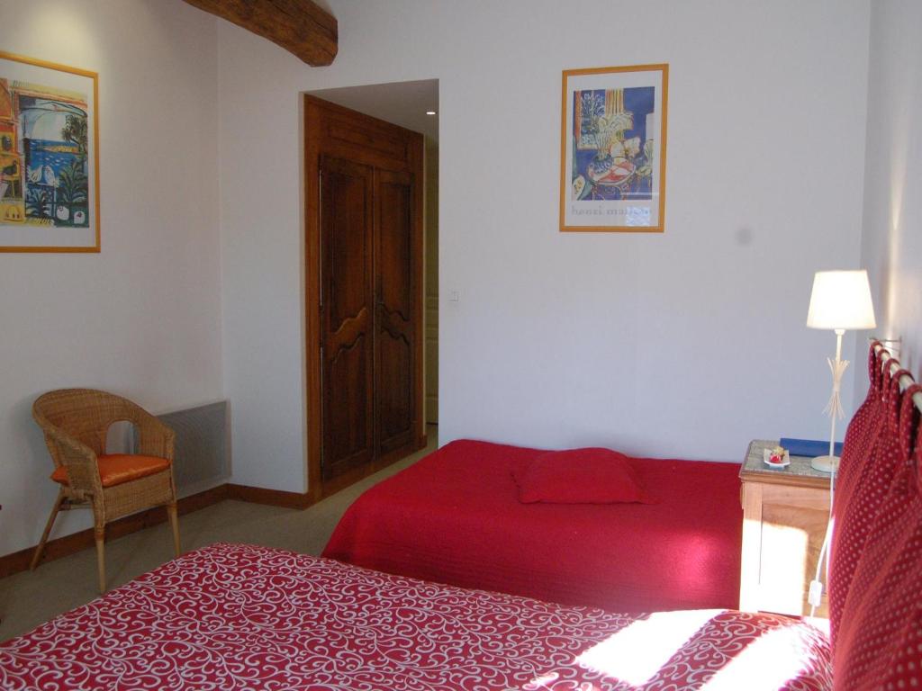Hôtel du Donjon - Standard Family Room