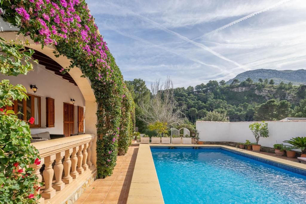Bazén v ubytování Villa Can Odile By SunVillas Mallorca nebo v jeho okolí