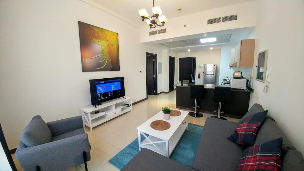 Mirage 1 Residence New Beautiful, Modern Apartment with balcony Dubai Silicon Oasis, Dubai – Updated 2022 Prices
