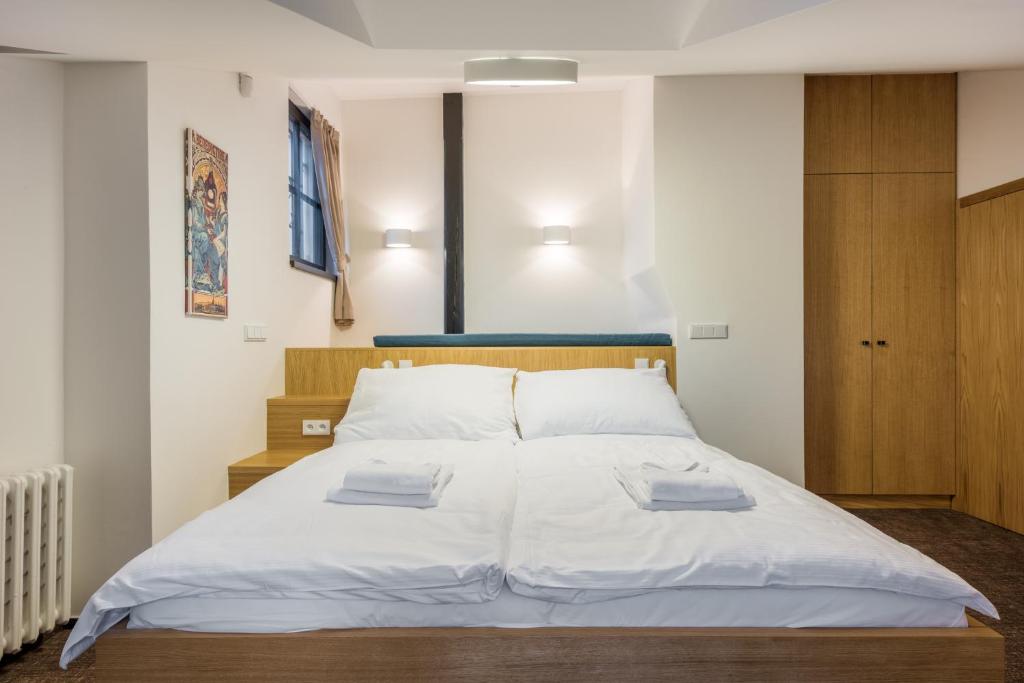 Fancy apartments by Prague Castle - Economy Double Room