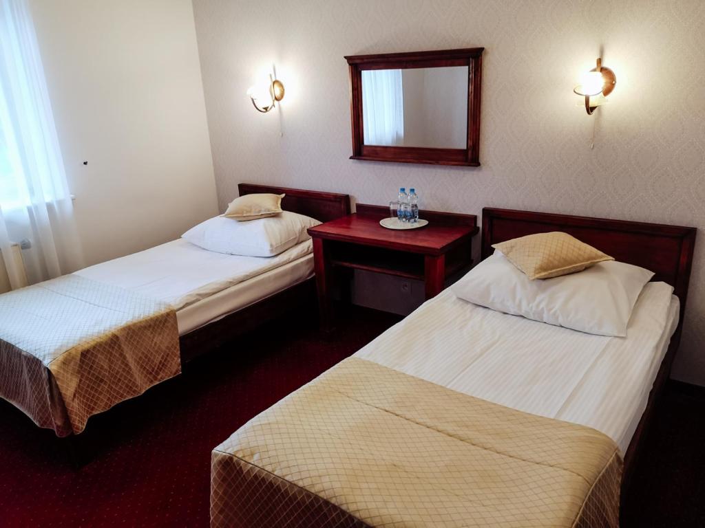 Dwór Czarneckiego - 11