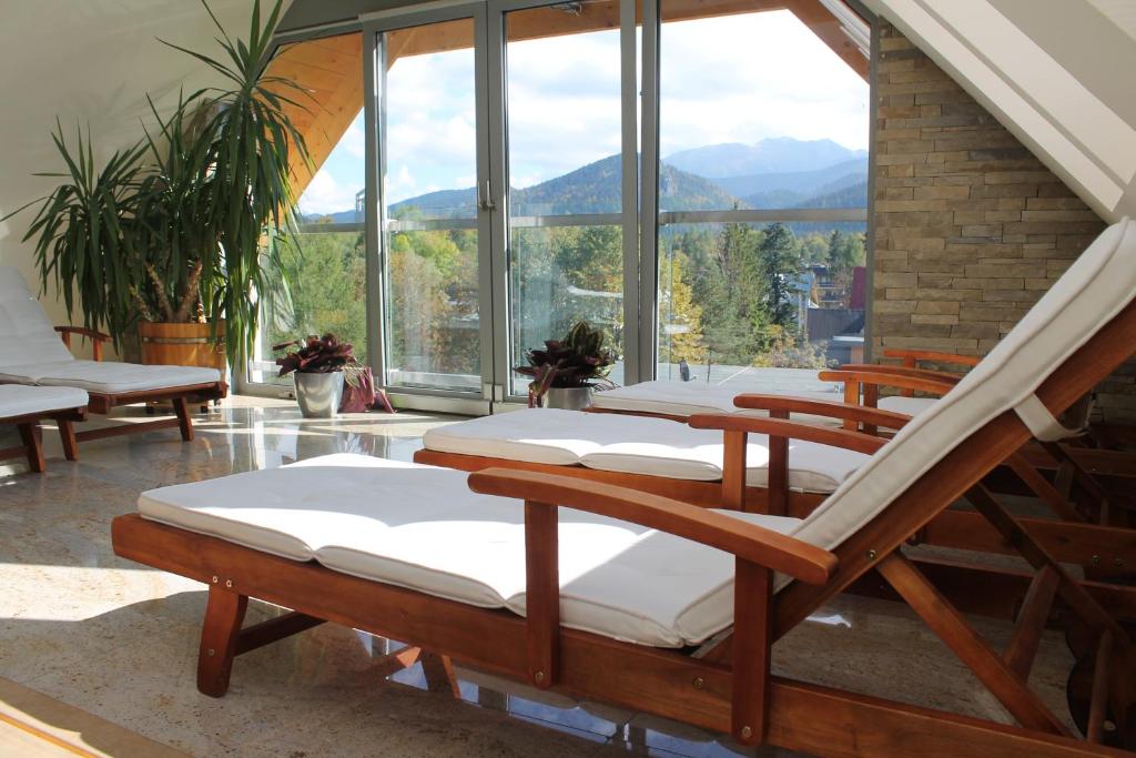 Ein allgemeiner Bergblick oder ein Berglick von des Hotels aus