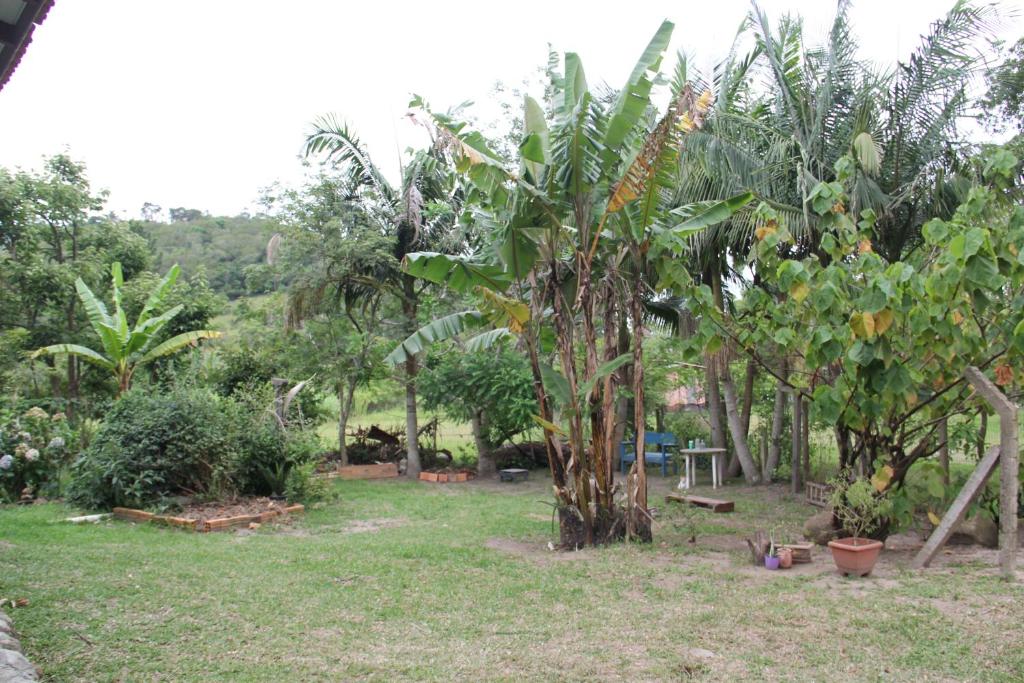  Casa em Garopaba SC - em meio a natureza