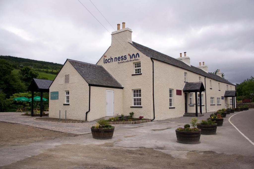 Loch Ness Bunk Inn