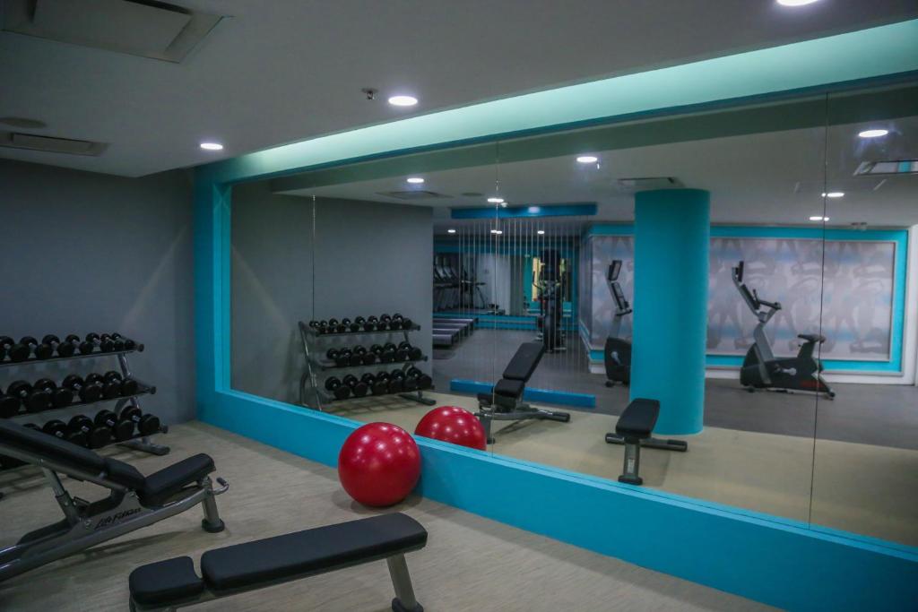 Fitness centrum a/nebo fitness zařízení v ubytování Holiday Inn Tuxpan - Convention Center by IHG