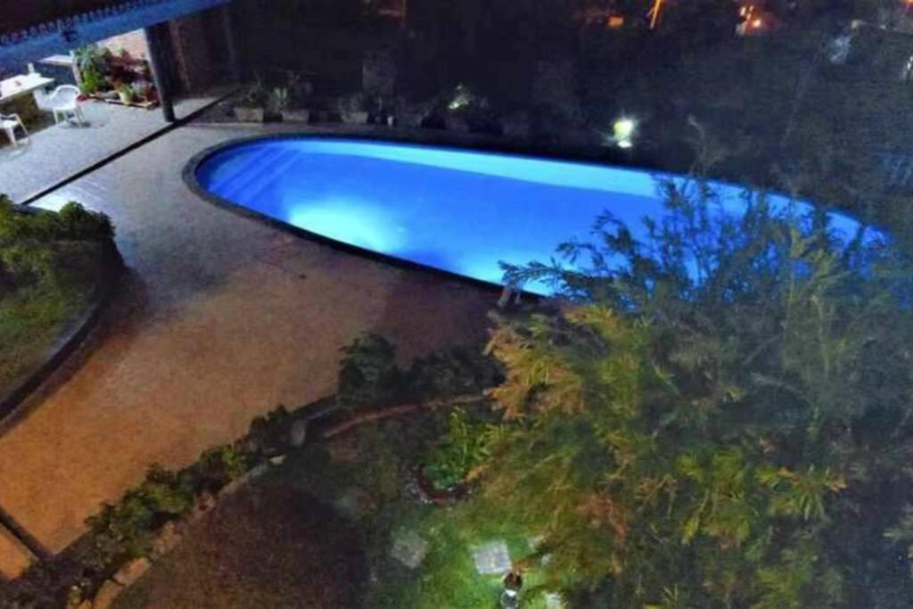 Bazén v ubytování Arcos Grand Suites with pool nebo v jeho okolí