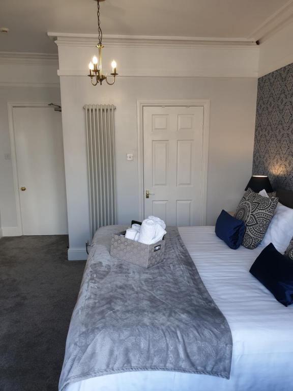 Glascoed Guest House - Superior Super King Double Room