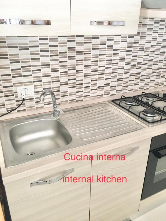 Kuchnia lub aneks kuchenny w obiekcie L'attico di Greta,Etna house