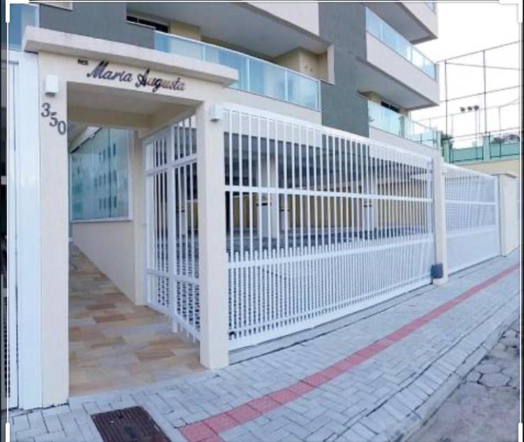  Apartamento Novo Bombas