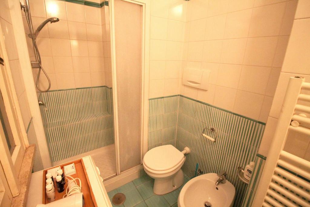 Łazienka w obiekcie Family 2BR Apartment in Via Giulia