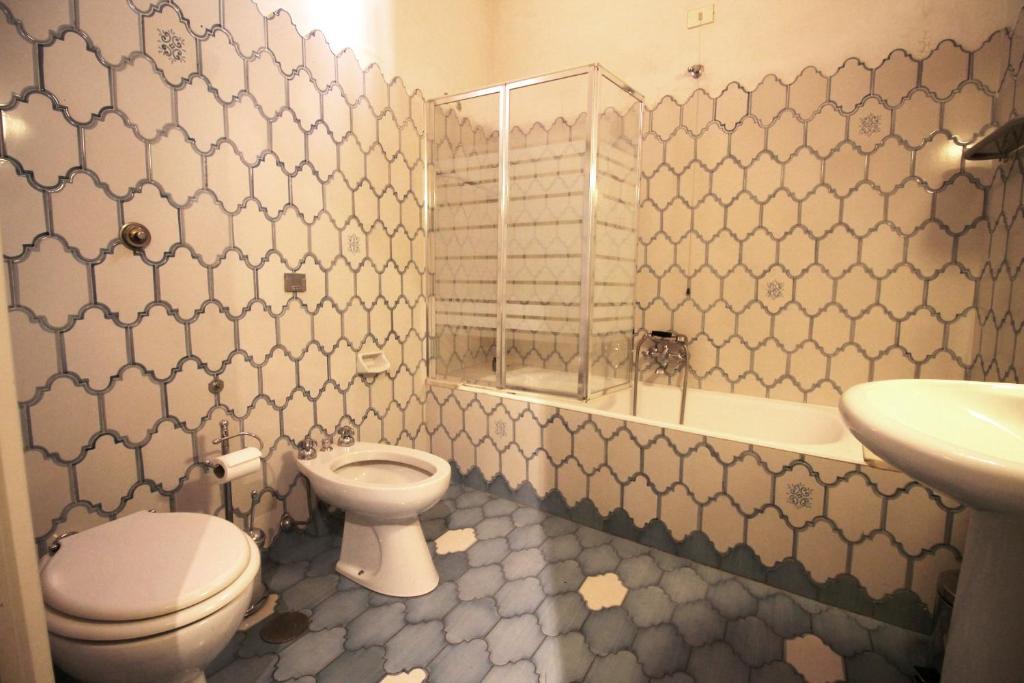 Łazienka w obiekcie Family 2BR Apartment in Via Giulia