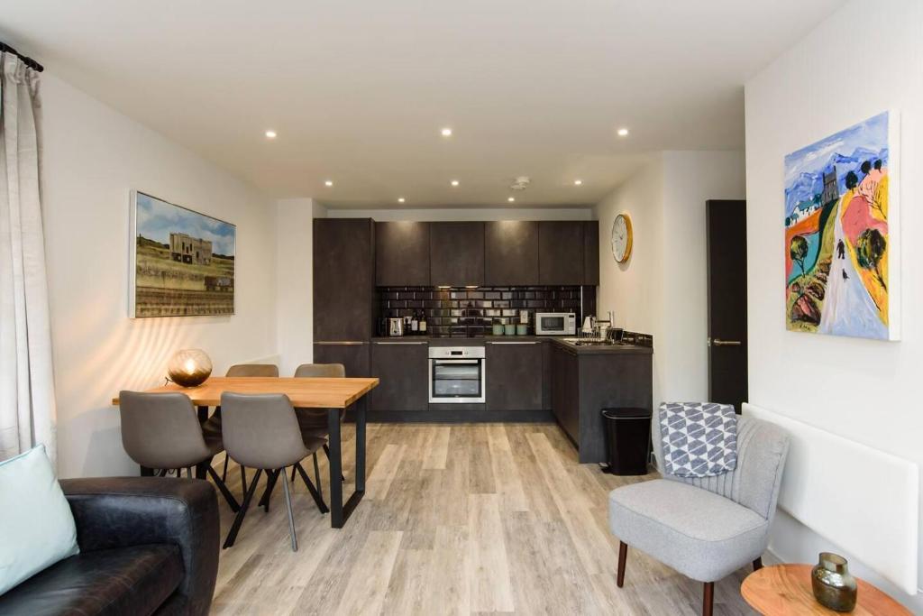 Incredible flat - Next to station - Walk central
