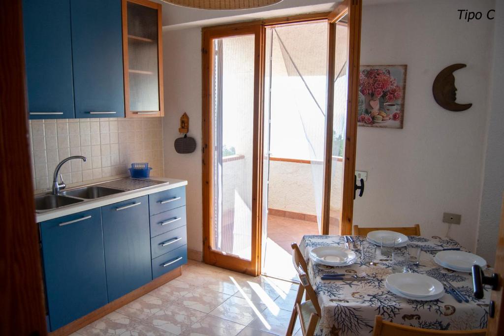 A kitchen or kitchenette at Casa Vacanze Villa Francy