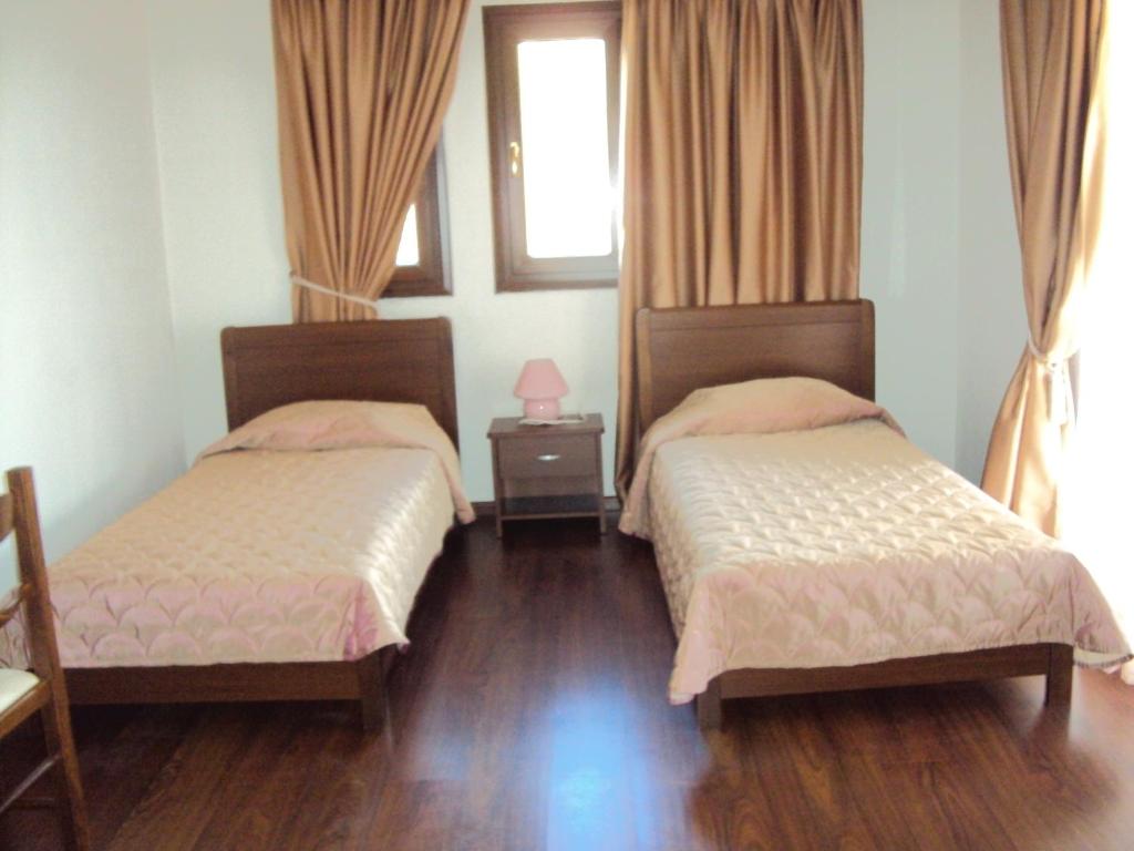 Hotel Terelidis House - Twin Room
